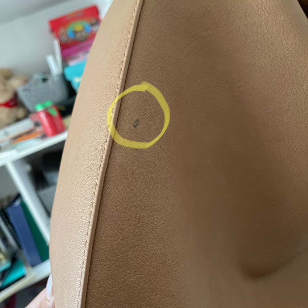Universal Thread Shoulder Bag - Picture 7 of 8